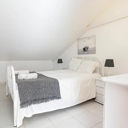 2br Near Ναζαρέ